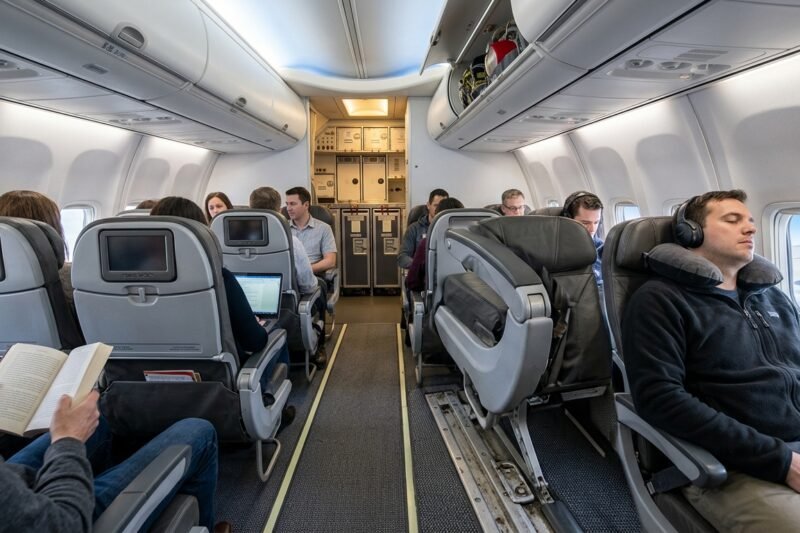 10 Hidden Airplane Features You Had No Idea Existed