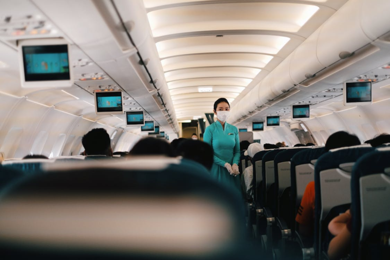 Here’s What You Should Never Order on a Flight, According to Flight Attendants